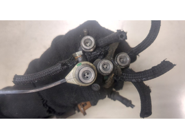 Форсунка топливная  Volkswagen Passat 5 1996-2000         