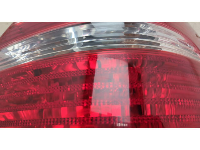 Задний фонарь