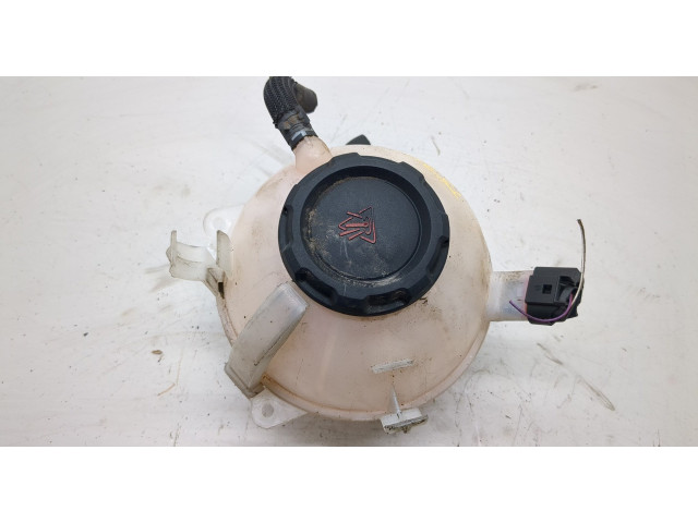 Бачок расширительный  Volkswagen Caddy 2015- 1K0121407A   