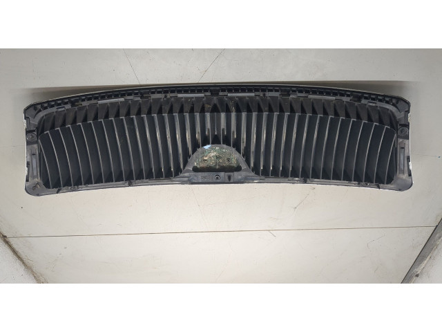 Решетка радиатора  Skoda Octavia (A5) 2004-2013          1Z0853668, 1Z0853661, 3U0853621B
