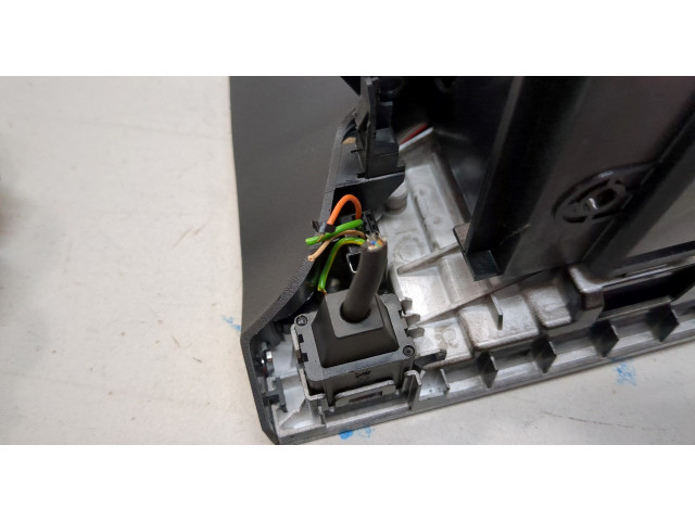 Дисплей мультимедиа  Peugeot Partner 2018-2024 98345773ZD       