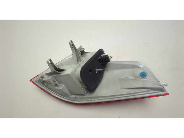 Задний фонарь          