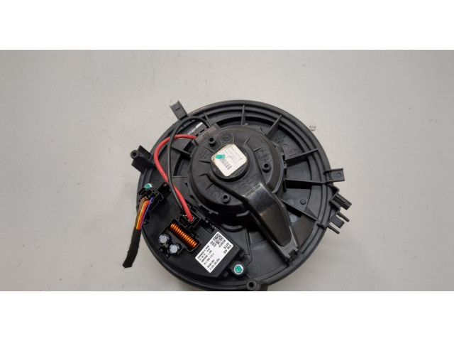 Моторчик печки  Volkswagen Atlas 2017-2020 3QF819021B    3QF819021B   