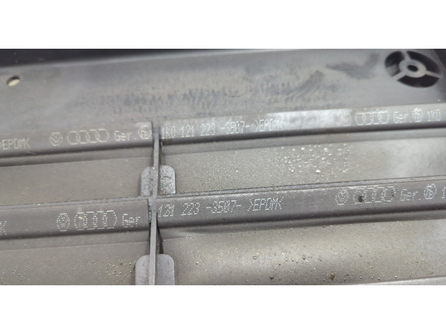 Вентилятор радиатора Volkswagen Passat 6 2005-2010