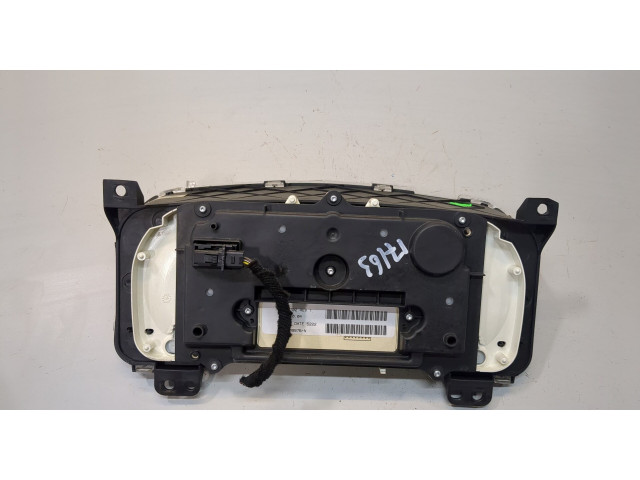 Панель приборов Hummer H3