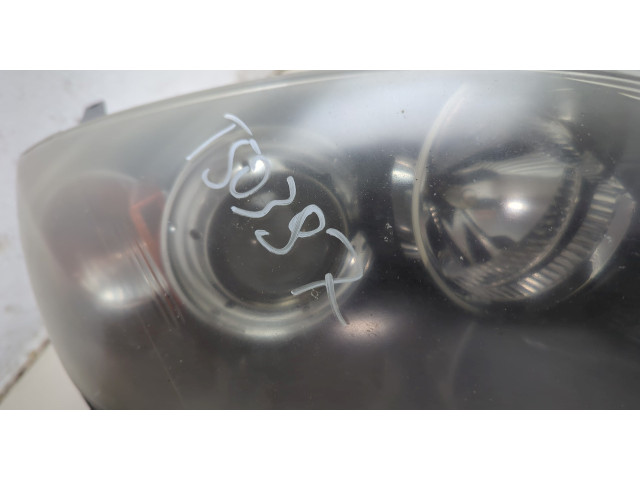 Фара передняя Mazda 3 (BK) 2003-2009 правая