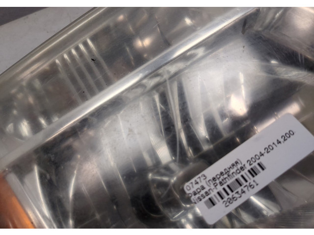 Фара передняя Nissan Pathfinder 2004-2014 правая