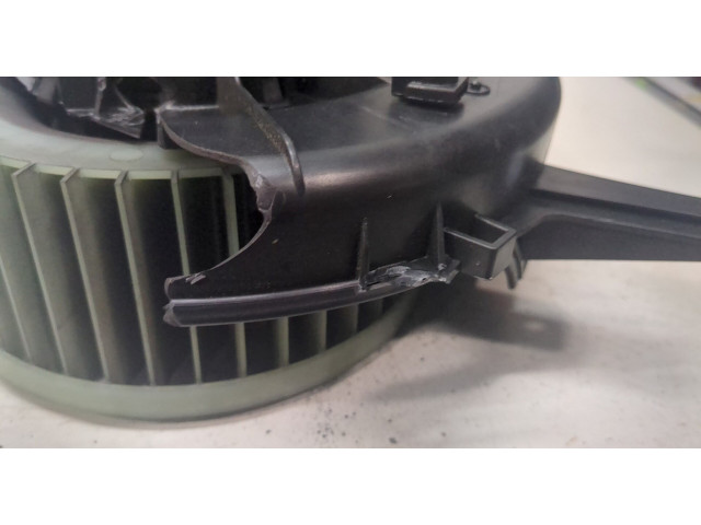 Моторчик печки Audi A2