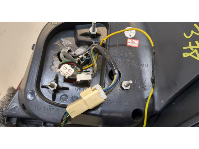 Задний фонарь