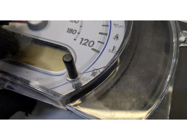 Панель приборов  Suzuki Splash          1.2  Бензин