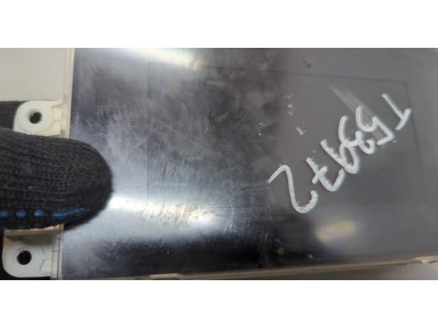 Дисплей бортового компьютера  Nissan Almera N16 2000-2006        