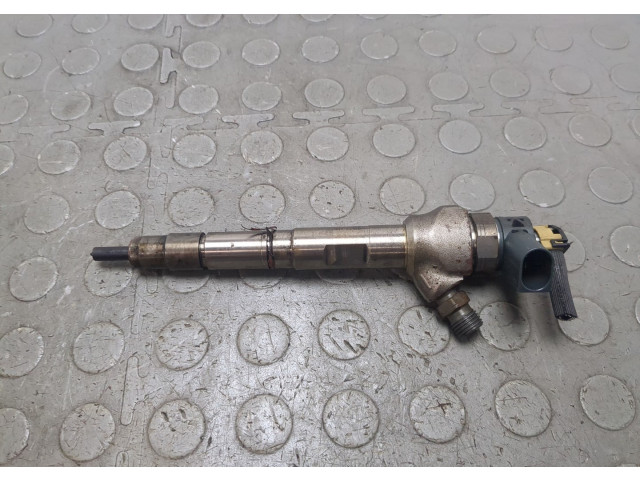 Форсунка топливная  Skoda Octavia (A7) 2013-2023    04L130277AE, 0445110471     