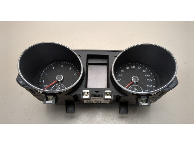 Панель приборов  Volkswagen Golf 6 2009-2012            