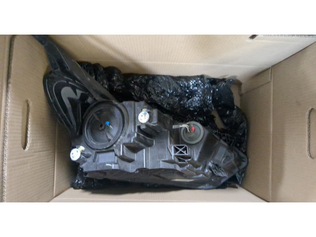 Фара передняя  Chevrolet Equinox 2017- левая 