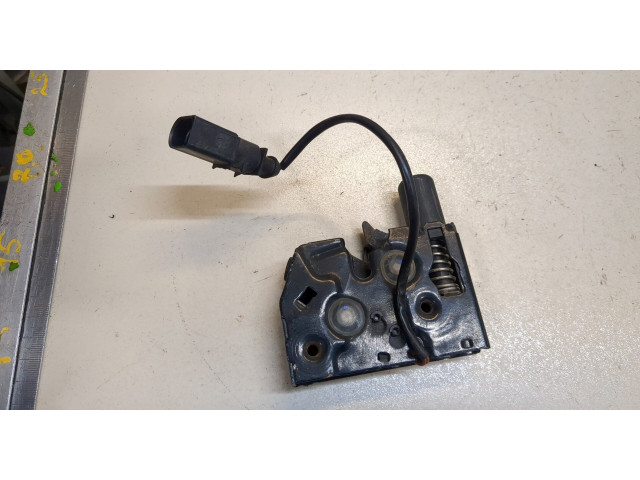 Замок капота Audi A7 2010-2014