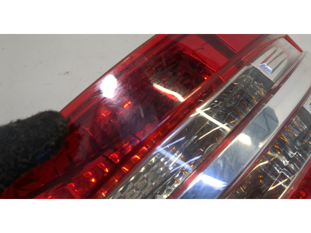 Задний фонарь          