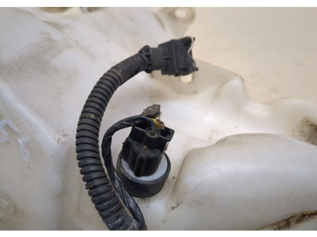 Бачок омывателя  Volvo S40 / V40 1995-2004    