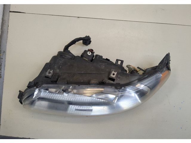 Фара передняя  Volvo V70 2001-2008 левая 