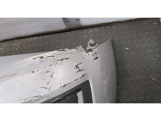 Решетка радиатора  KIA Carens 2006-2012          