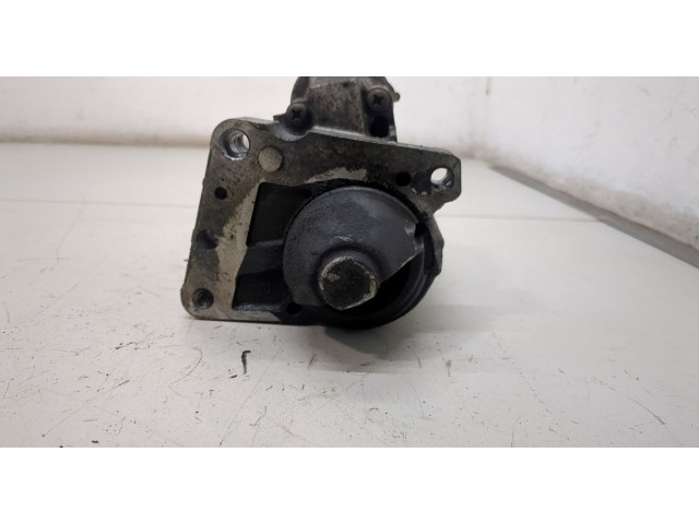 Стартер  Peugeot 5008 2009-2016 1.6     