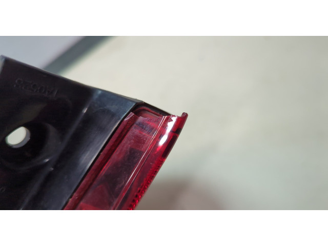 Задний фонарь          