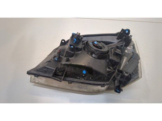Фара передняя Nissan X-Trail (T30) 2001-2006 правая