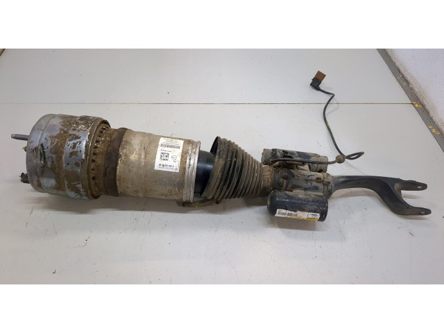 Стойка амортизатора Mercedes GLC X253 2015-2022 A2533200338