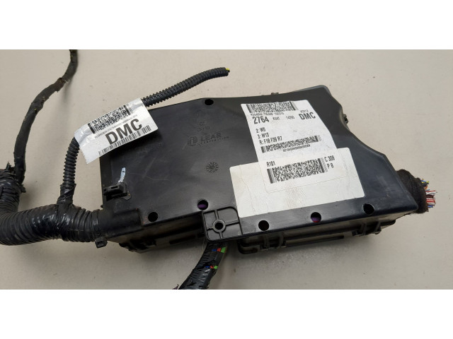 Блок предохранителей  Ford Kuga 2016-2019         