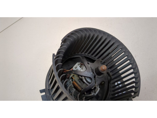 Моторчик печки  Audi A3 (8L) 1996-2003 1J1819021B, F657877G    1J1819021B, F657877G   