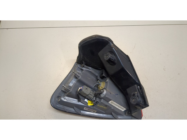 Задний фонарь          