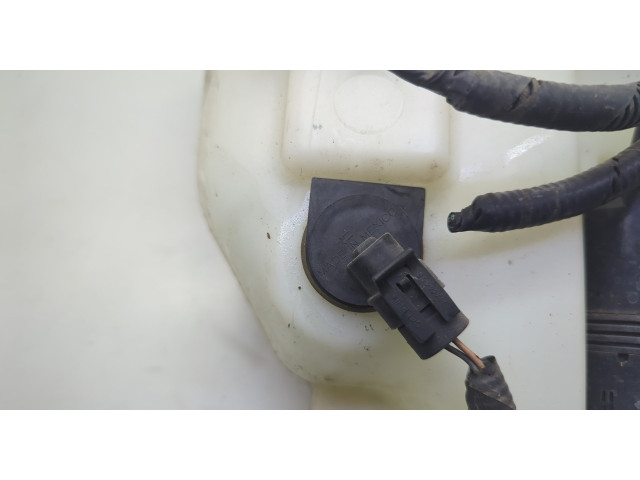 Бачок омывателя  Cadillac SRX 2003-2009 88958248   