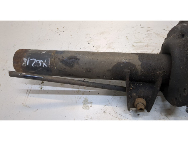 Стойка амортизатора Skoda Octavia (A7) 2013-2017 5Q0413023FJ, 5Q0411105GJ