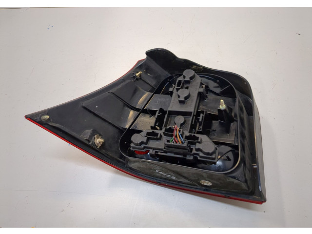 Задний фонарь          