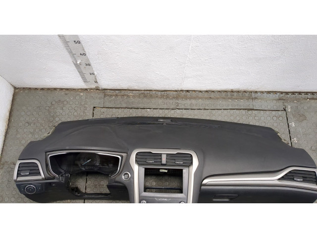Панель приборов  Ford Fusion 2017-2020 USA       KS7Z10849GC, LS7Z10849MA     