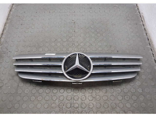 Решетка радиатора  Mercedes CLK W209 2002-2010          A2098800123
