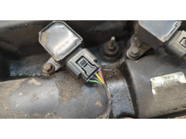 Форсунка топливная Jaguar X-Type 2001-2009