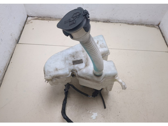 Бачок омывателя Lexus GS 2005-2012