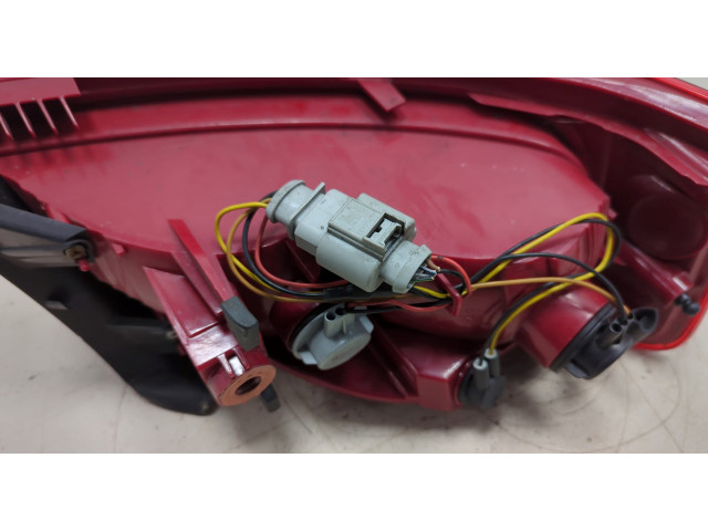 Задний фонарь 8T0945096E