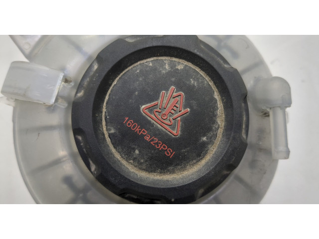 Бачок расширительный Volkswagen Jetta 7 2018-2025 5Q0121407M