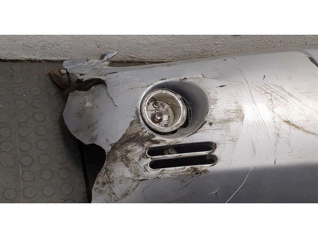 Бампер Mitsubishi Pajero / Montero 2000-2006 передний