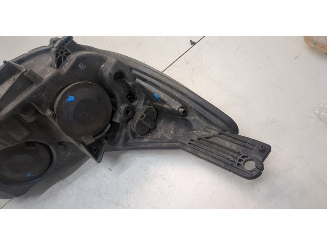 Фара передняя  Ford Focus 3 2011-2015 левая 