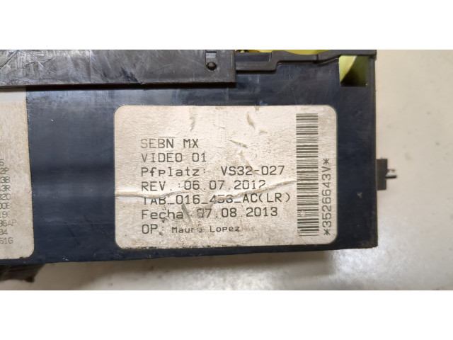 Блок предохранителей  Volkswagen Jetta 6 2010-2018         