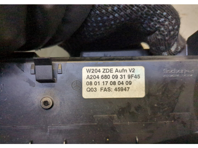 Дисплей бортового компьютера  Mercedes C W204 2007-2013 2046800931         