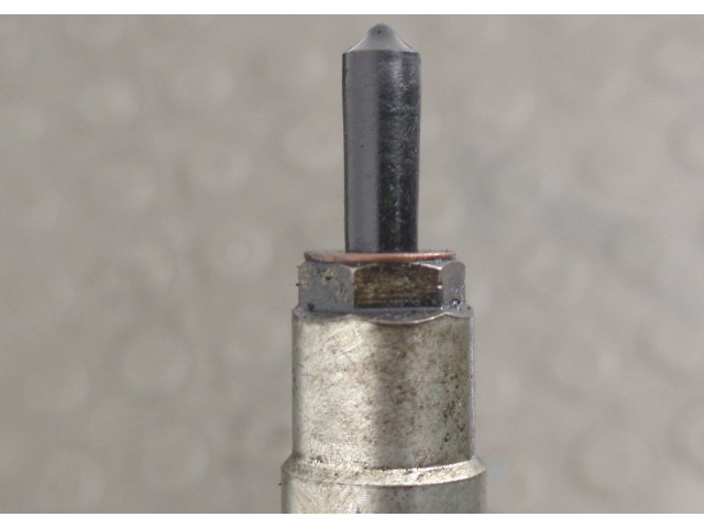 Форсунка топливная  Nissan Pathfinder 2004-2014    16600EC00A     