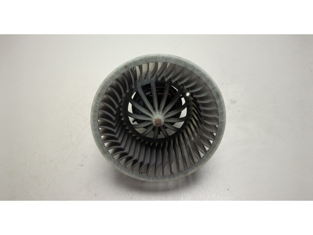 Моторчик печки Skoda Fabia 1999-2007