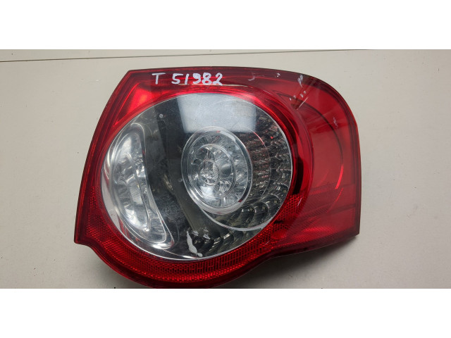 Задний фонарь          