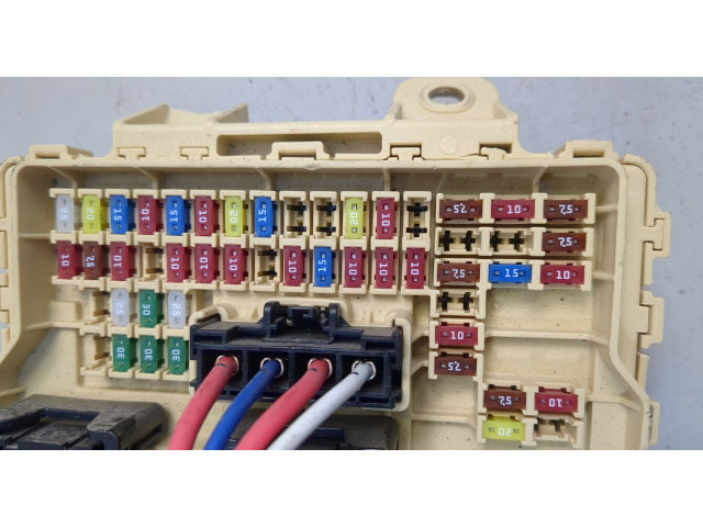 Блок предохранителей  KIA K5 2019-2025         