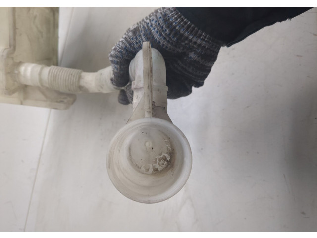 Бачок омывателя Volkswagen Golf 5 2003-2009