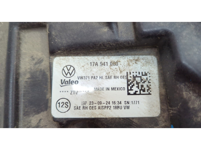 Фара передняя  Volkswagen Jetta 7 2018-2025 правая 