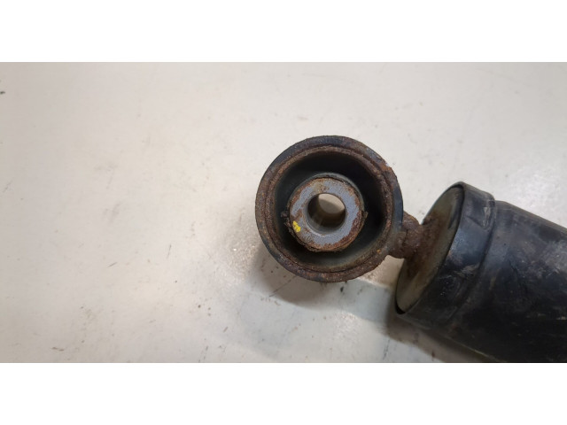 Стойка амортизатора Nissan Rogue 2007-2013